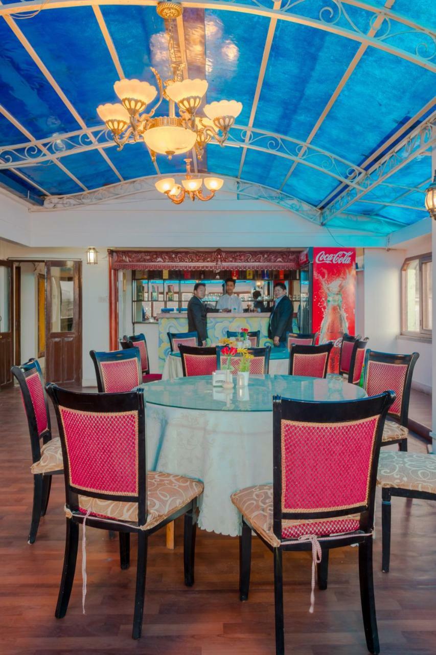 Skyline Hotel Kathmandu Exterior foto